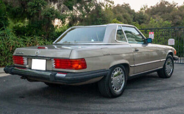 Mercedes-Benz-500-Series-Cabriolet-1988-7