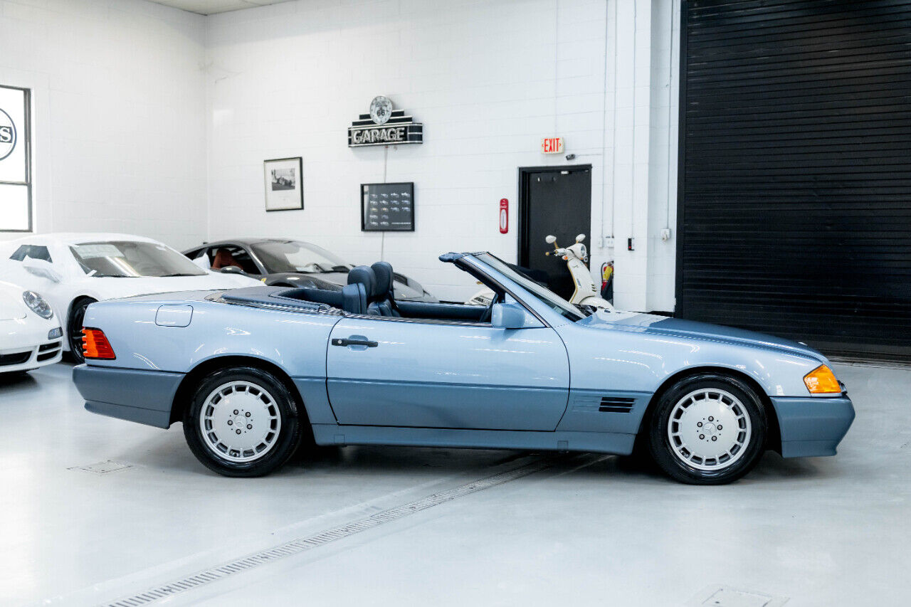 Mercedes-Benz-500-Series-Cabriolet-1991-8