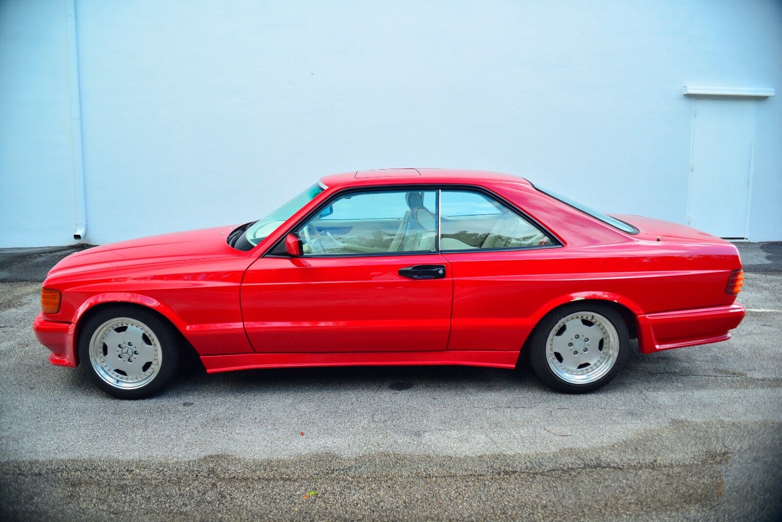 Mercedes-Benz-500-Series-Coupe-1987-2