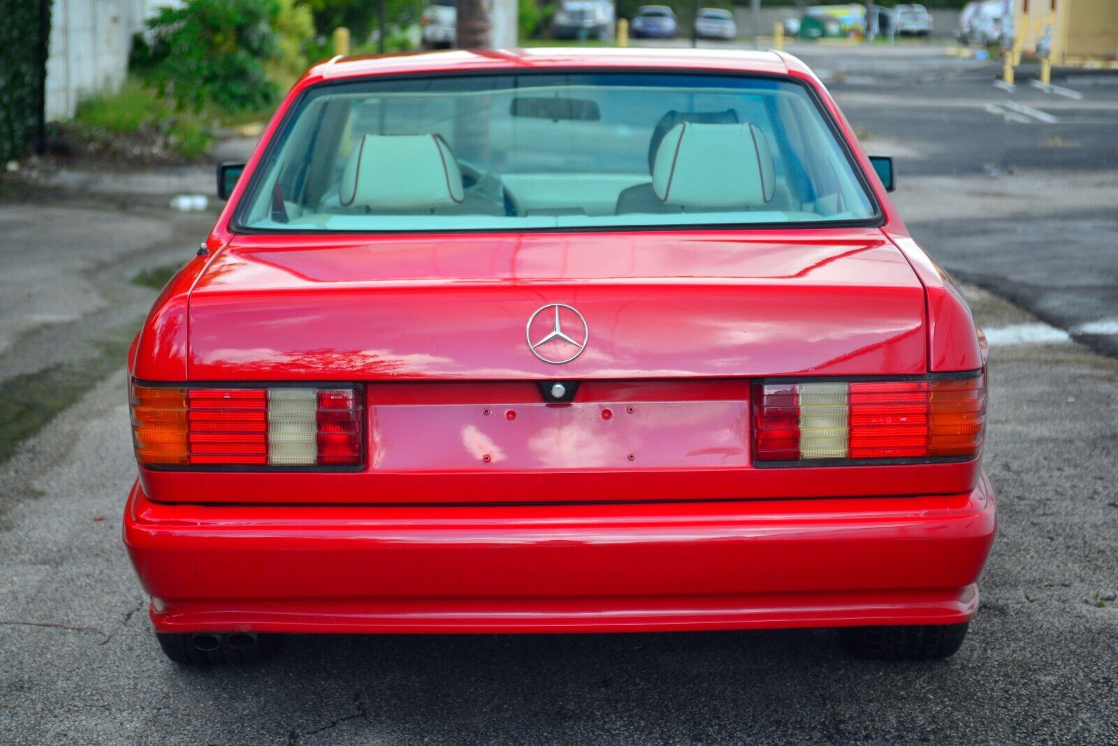 Mercedes-Benz-500-Series-Coupe-1987-7