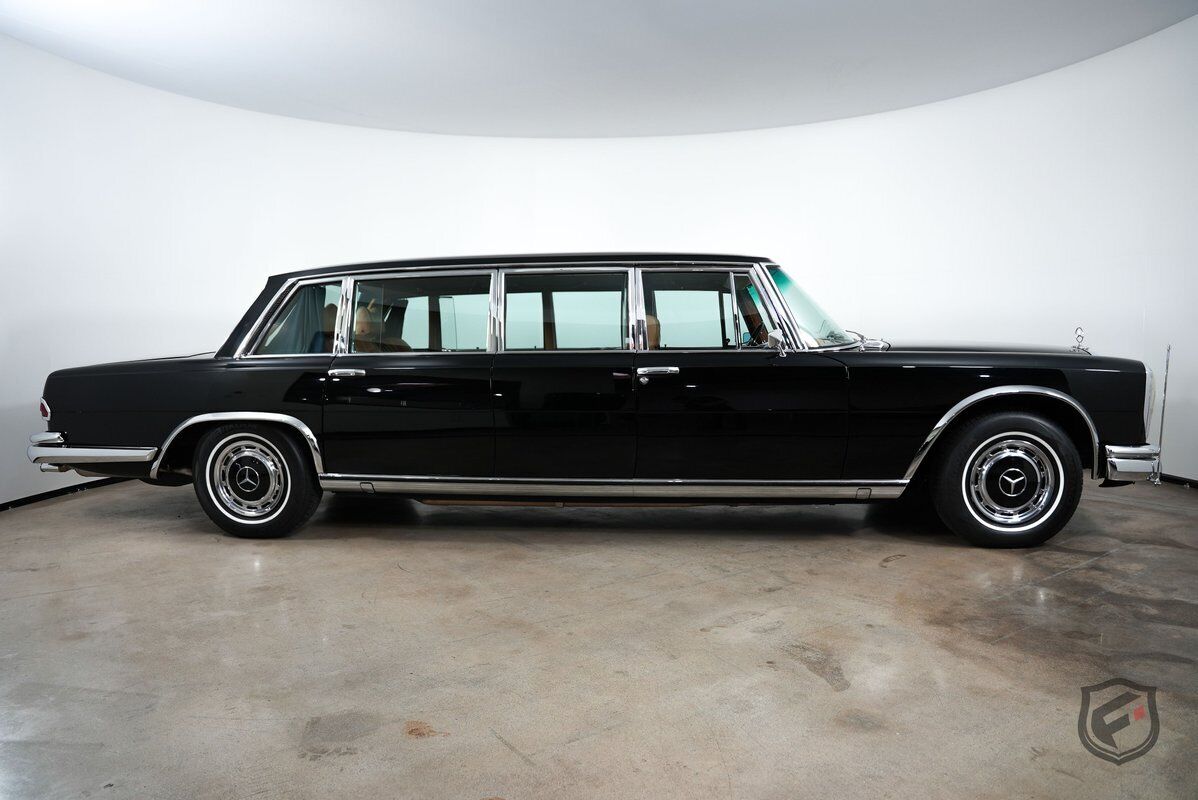 Mercedes-Benz-600-Pullman-1970-1