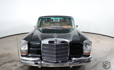 Mercedes-Benz-600-Pullman-1970-8