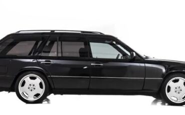 Mercedes-Benz-E-Class-Break-1995-6