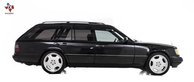 Mercedes-Benz-E-Class-Break-1995-6