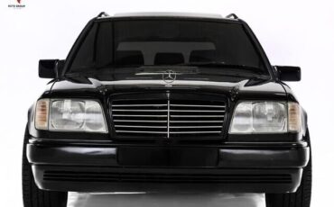 Mercedes-Benz-E-Class-Break-1995-9