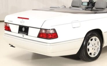 Mercedes-Benz-E-Class-Cabriolet-1995-12