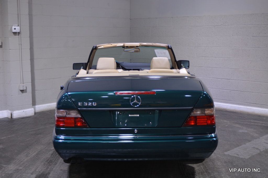 Mercedes-Benz-E-Class-Cabriolet-1995-19