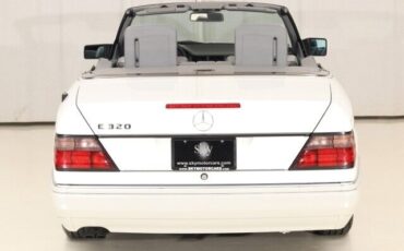 Mercedes-Benz-E-Class-Cabriolet-1995-20