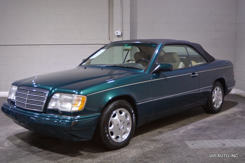 Mercedes-Benz-E-Class-Cabriolet-1995-39