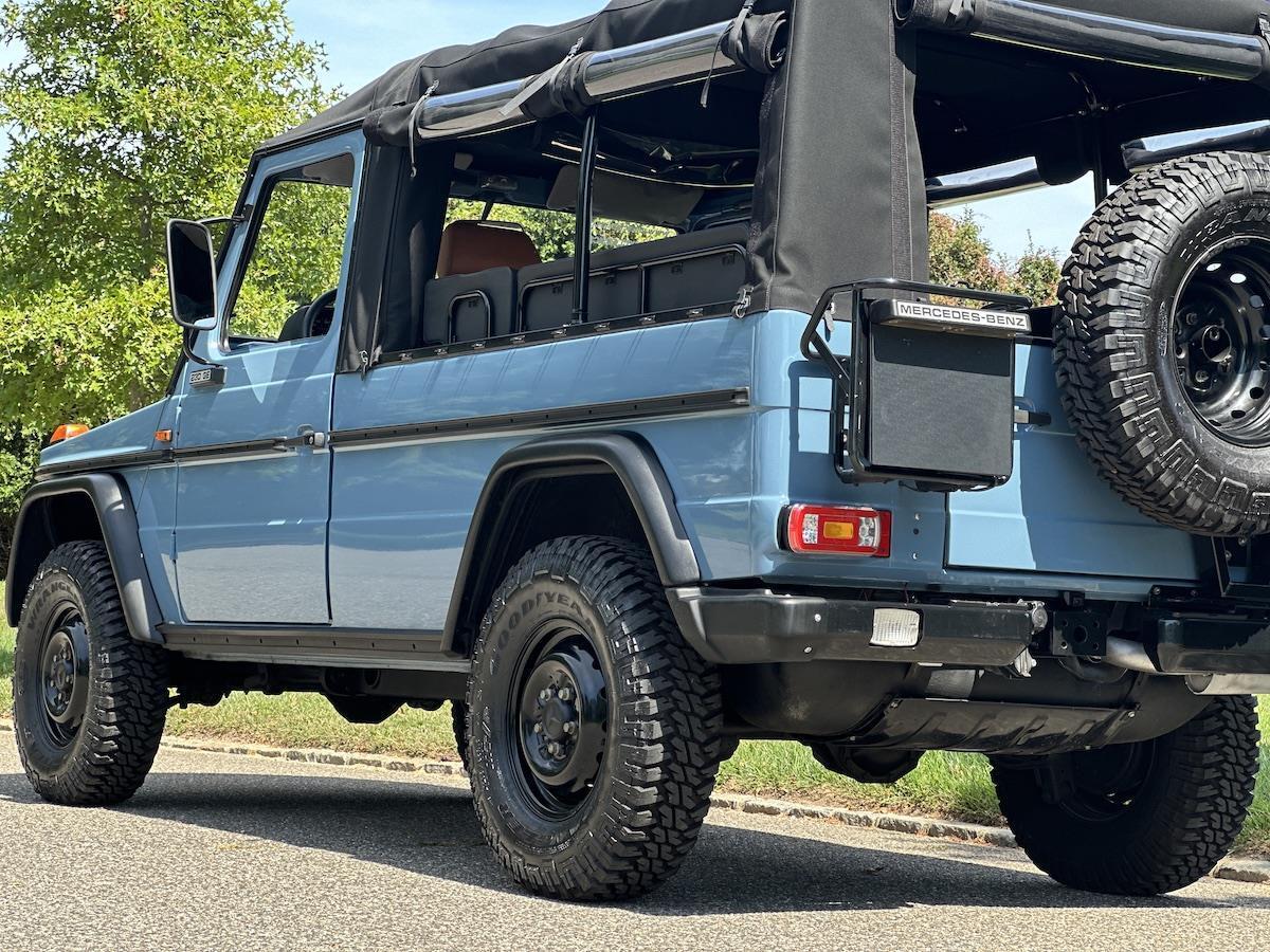 Mercedes-Benz-G-Class-Cabriolet-1993-38