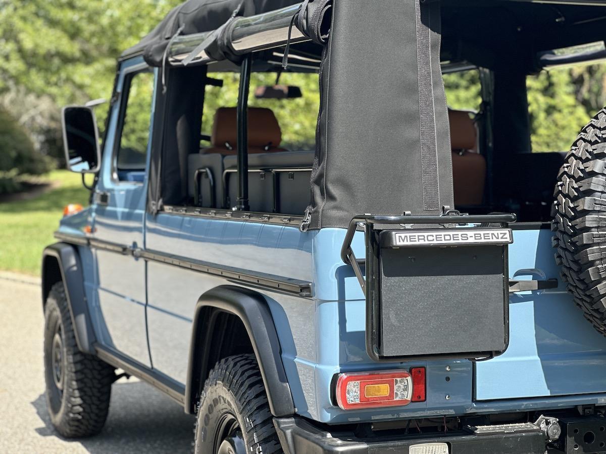 Mercedes-Benz-G-Class-Cabriolet-1993-39