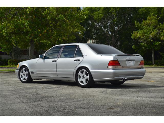 Mercedes-Benz-S-Class-1995-16