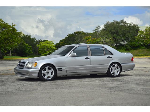 Mercedes-Benz-S-Class-1995-2