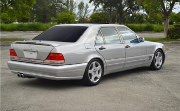 Mercedes-Benz-S-Class-1995-27