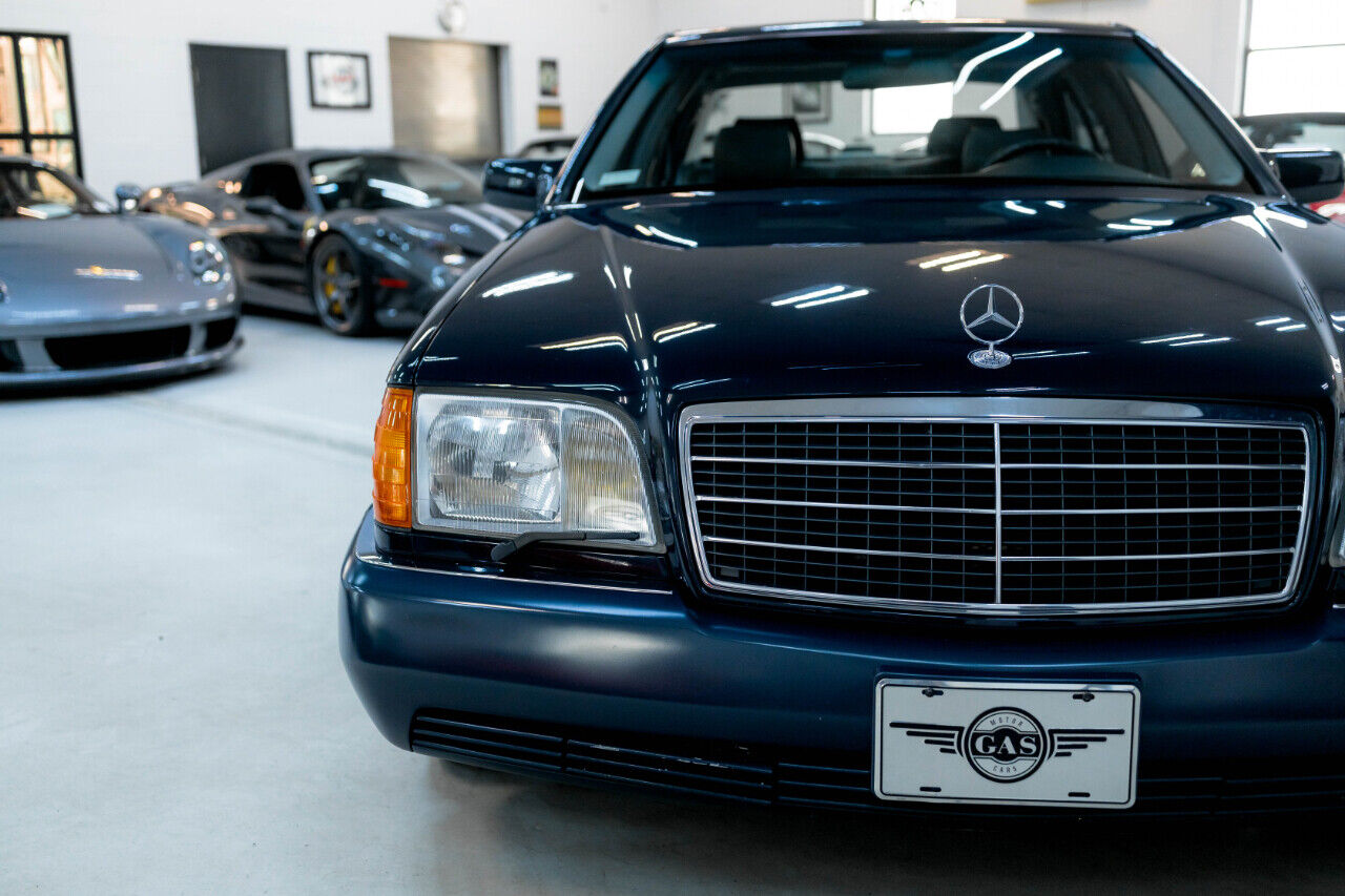 Mercedes-Benz-S-Class-Berline-1993-11