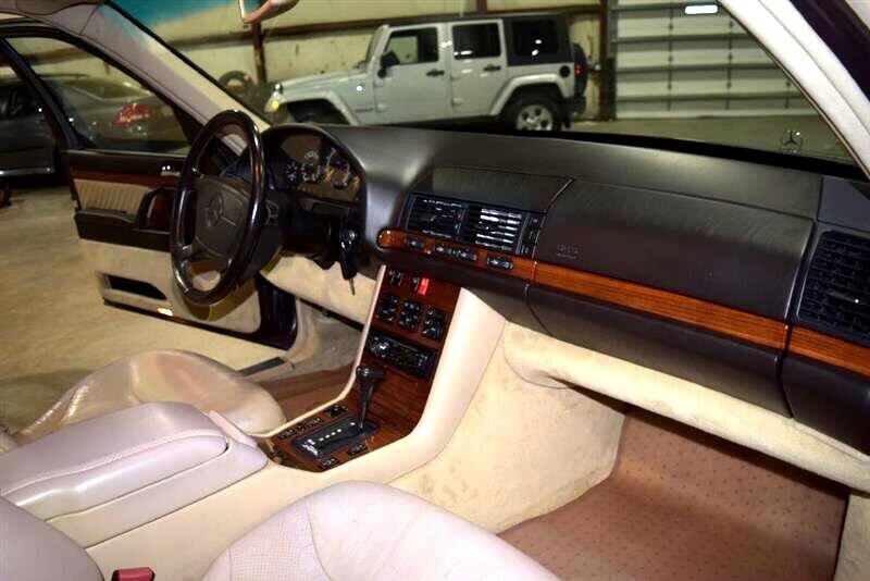 Mercedes-Benz-S-Class-Berline-1993-21