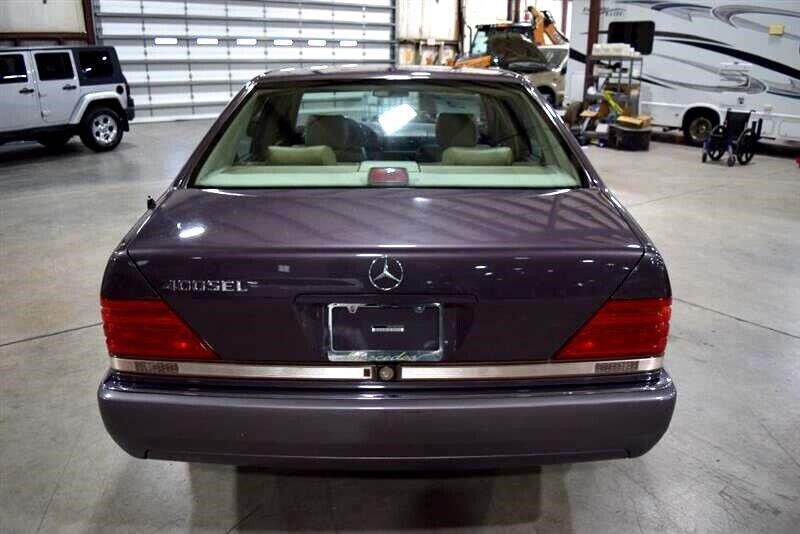 Mercedes-Benz-S-Class-Berline-1993-3