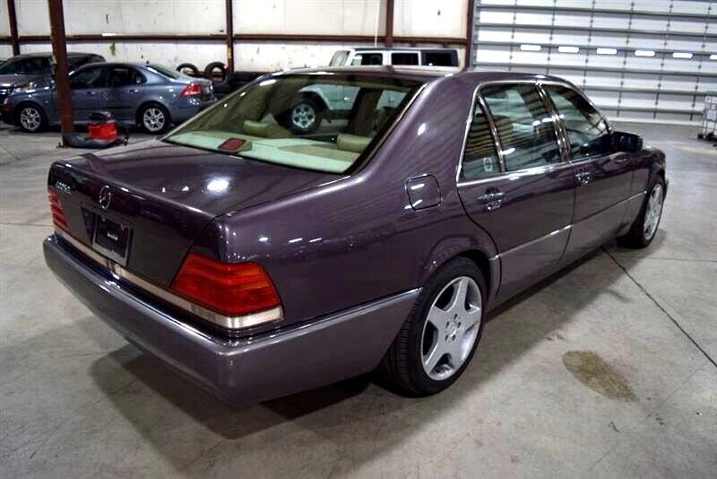 Mercedes-Benz-S-Class-Berline-1993-4