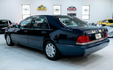 Mercedes-Benz-S-Class-Berline-1993-4