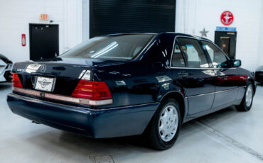 Mercedes-Benz-S-Class-Berline-1993-6