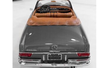 Mercedes-Benz-S-Class-Cabriolet-1967-12