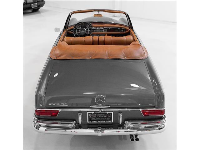 Mercedes-Benz-S-Class-Cabriolet-1967-12