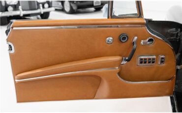 Mercedes-Benz-S-Class-Cabriolet-1967-15