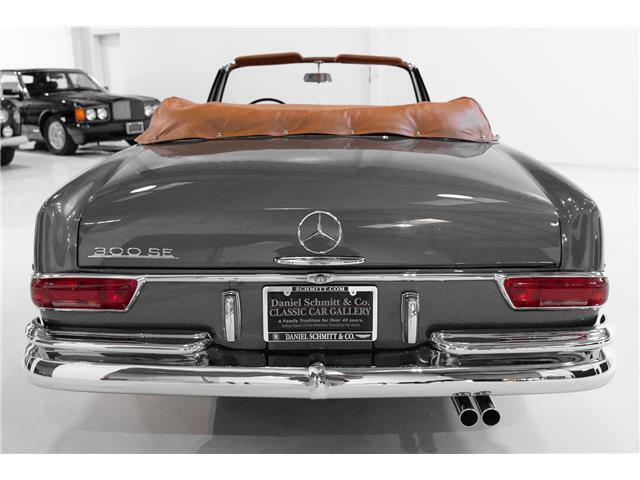 Mercedes-Benz-S-Class-Cabriolet-1967-7