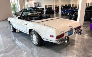 Mercedes-Benz-SL-Class-1968-7