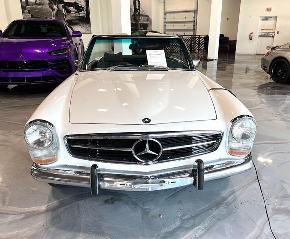 Mercedes-Benz-SL-Class-1968-9