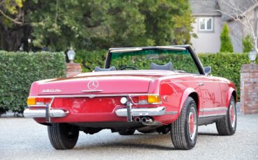 Mercedes-Benz-SL-Class-1970-10