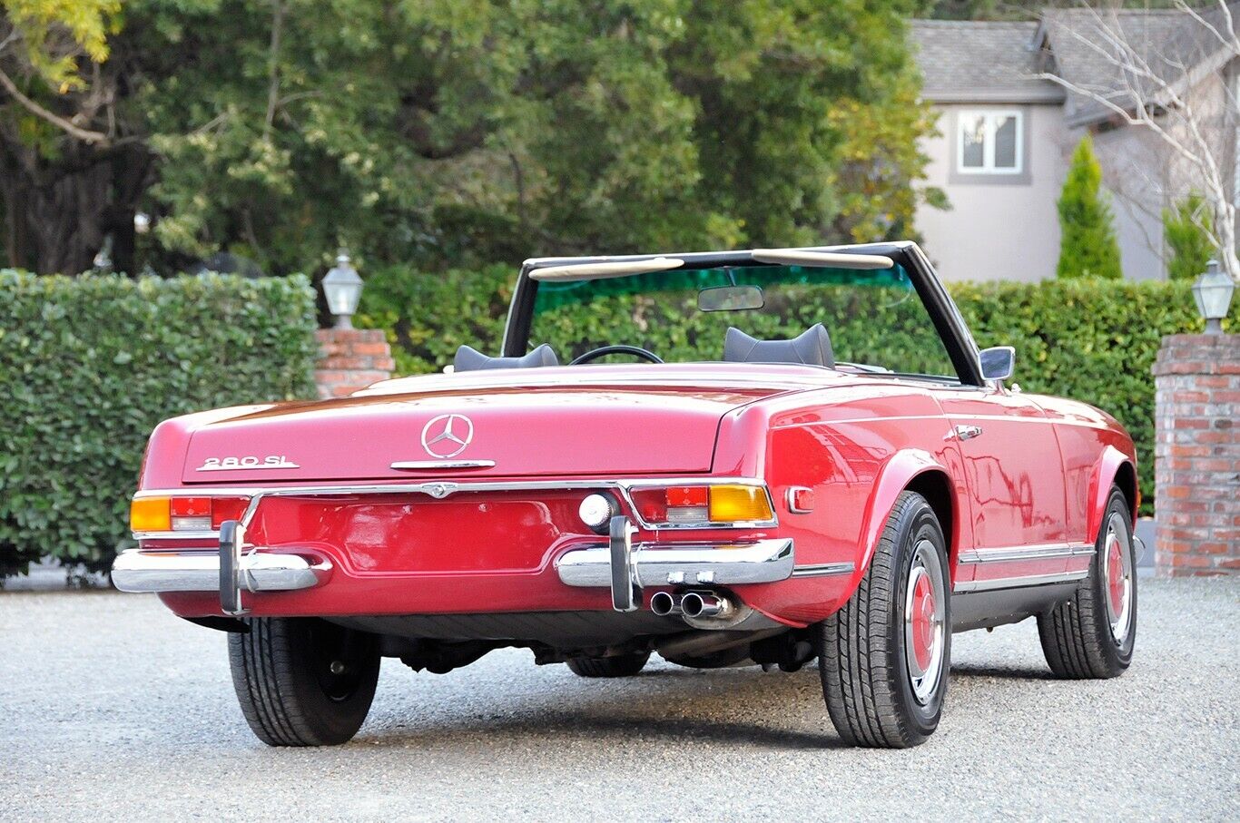 Mercedes-Benz-SL-Class-1970-10