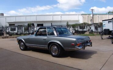 Mercedes-Benz-SL-Class-1970-19