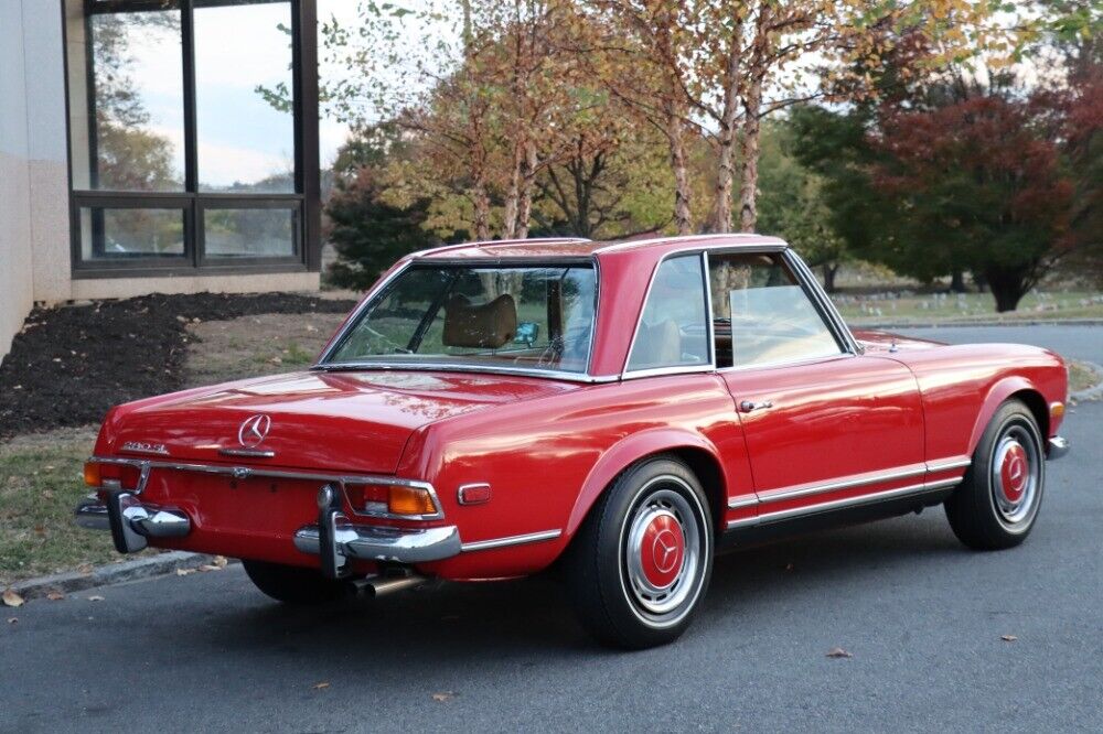 Mercedes-Benz-SL-Class-1970-4