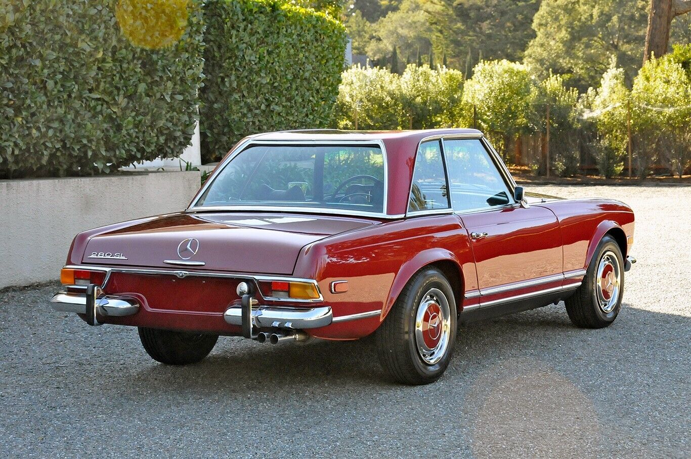 Mercedes-Benz-SL-Class-1970-4