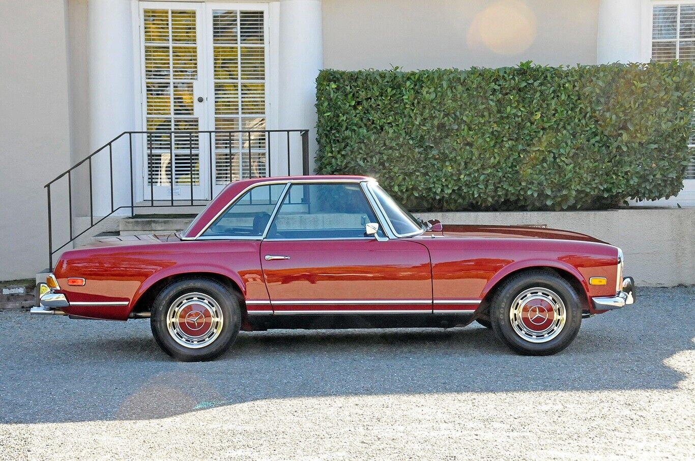 Mercedes-Benz-SL-Class-1970-5