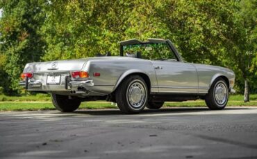 Mercedes-Benz-SL-Class-1971-11