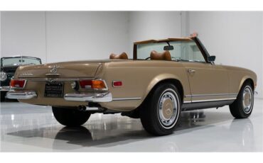 Mercedes-Benz-SL-Class-1971-12