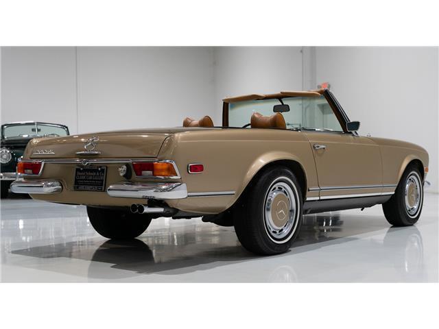 Mercedes-Benz-SL-Class-1971-12