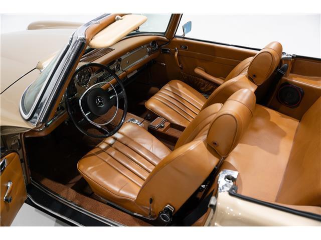 Mercedes-Benz-SL-Class-1971-16