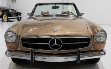 Mercedes-Benz-SL-Class-1971-3