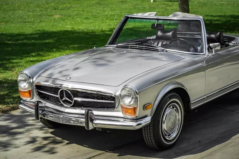 Mercedes-Benz-SL-Class-1971-5