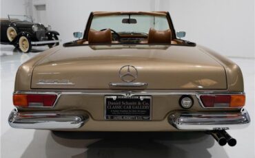 Mercedes-Benz-SL-Class-1971-7