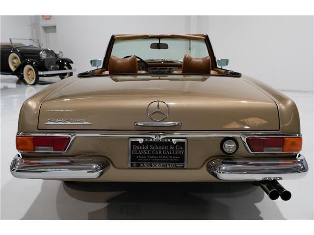 Mercedes-Benz-SL-Class-1971-7