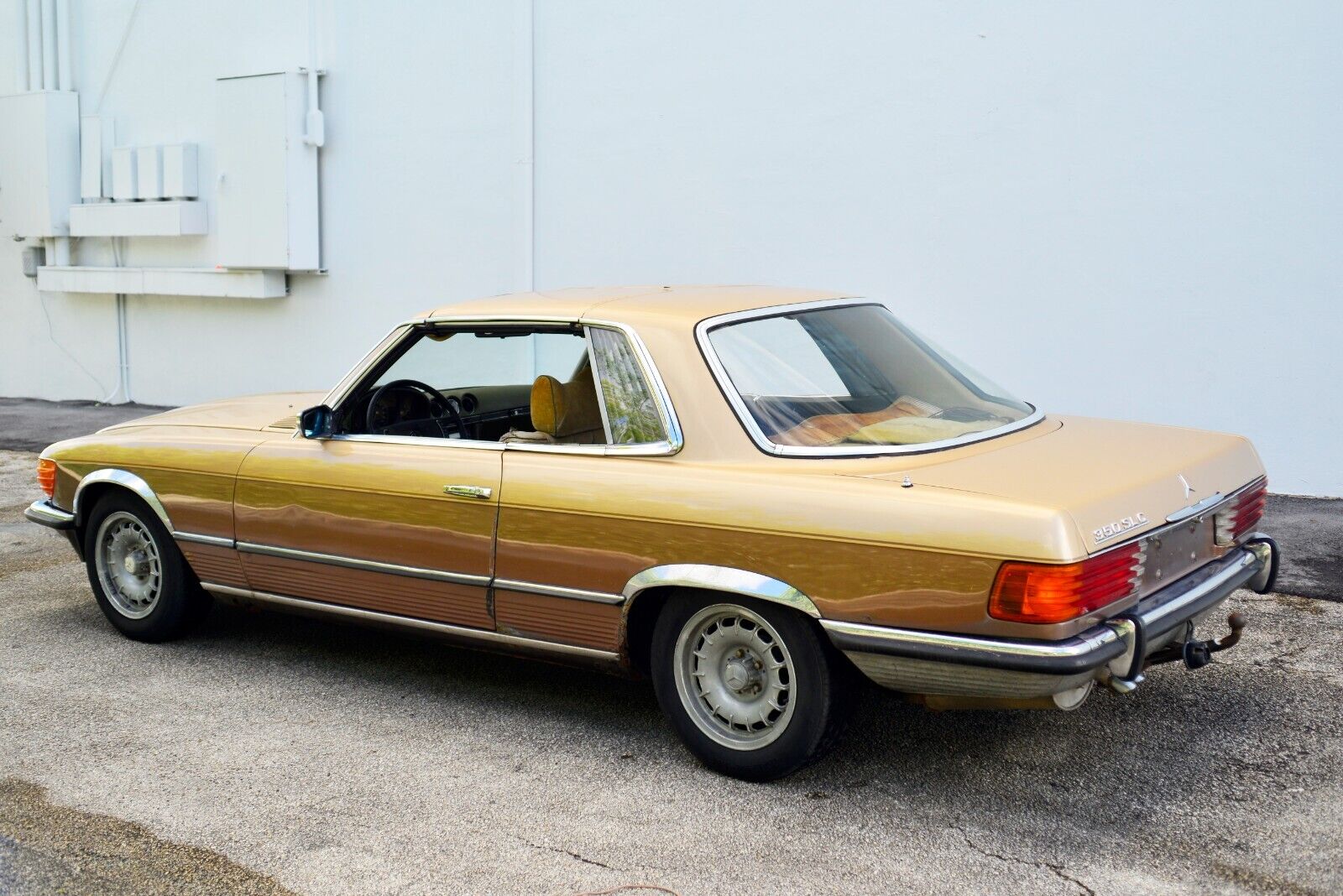 Mercedes-Benz-SL-Class-1972-13