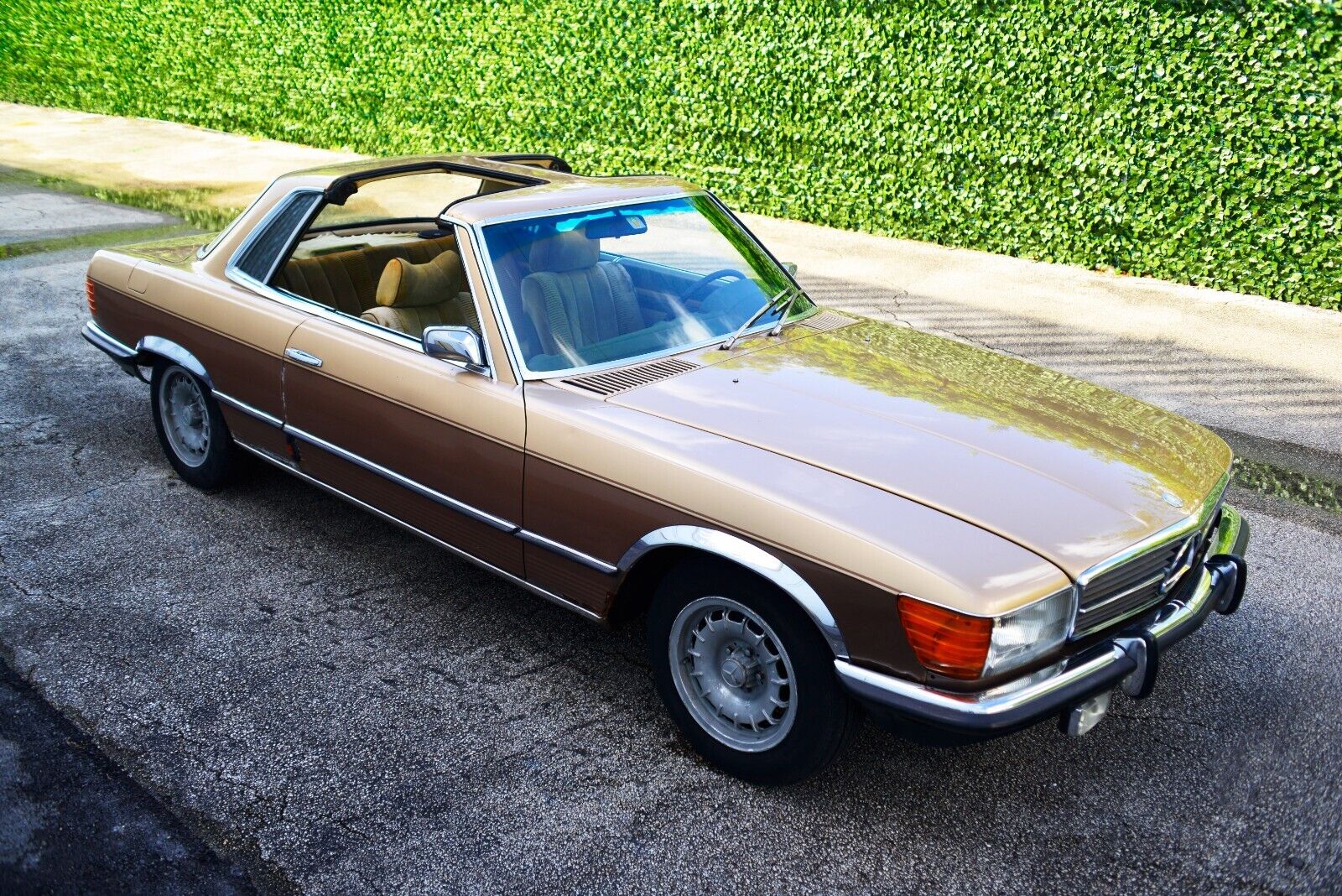 Mercedes-Benz-SL-Class-1972-24