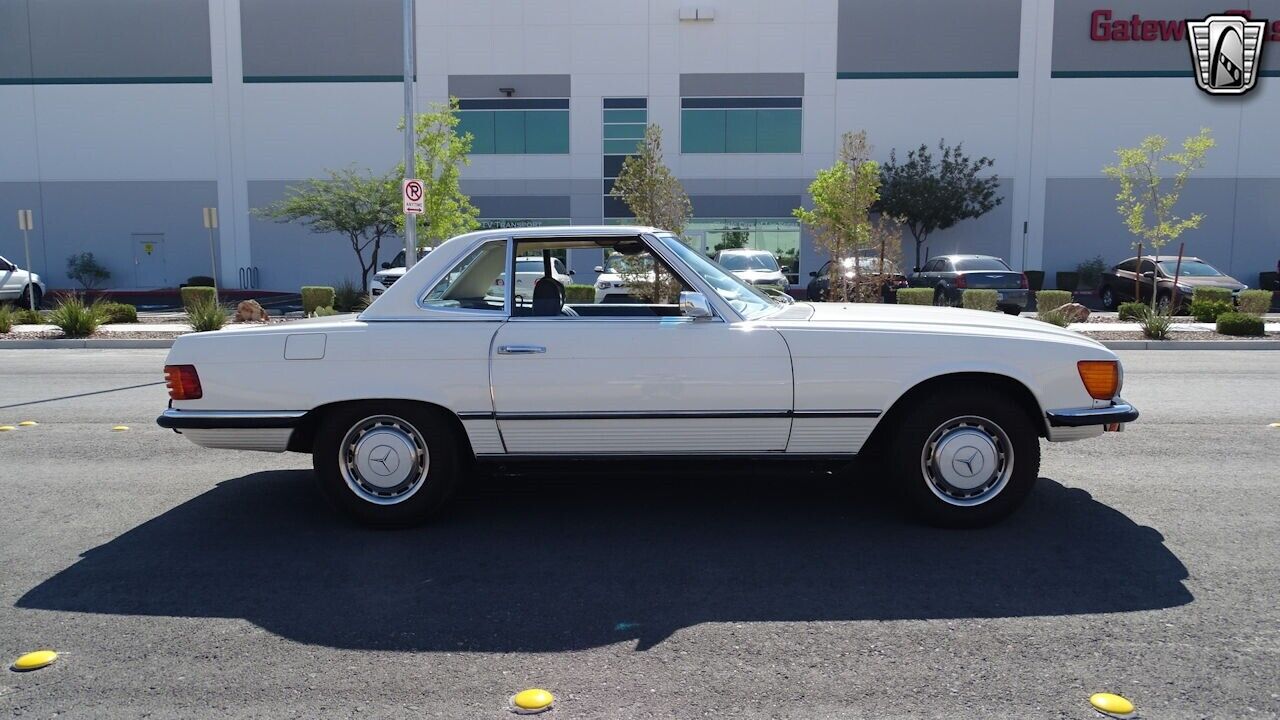 Mercedes-Benz-SL-Class-1973-4