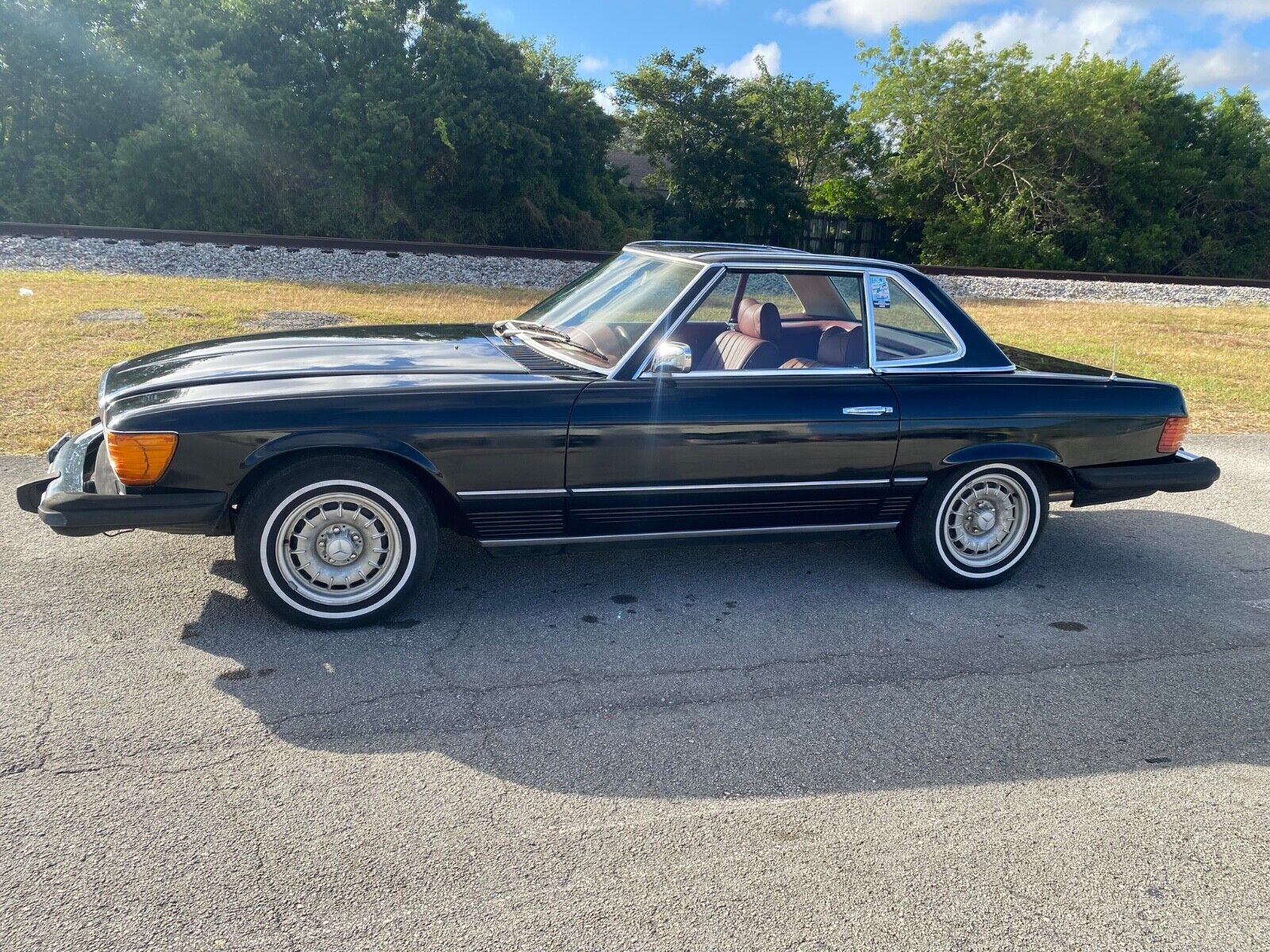 Mercedes-Benz-SL-Class-1975-1