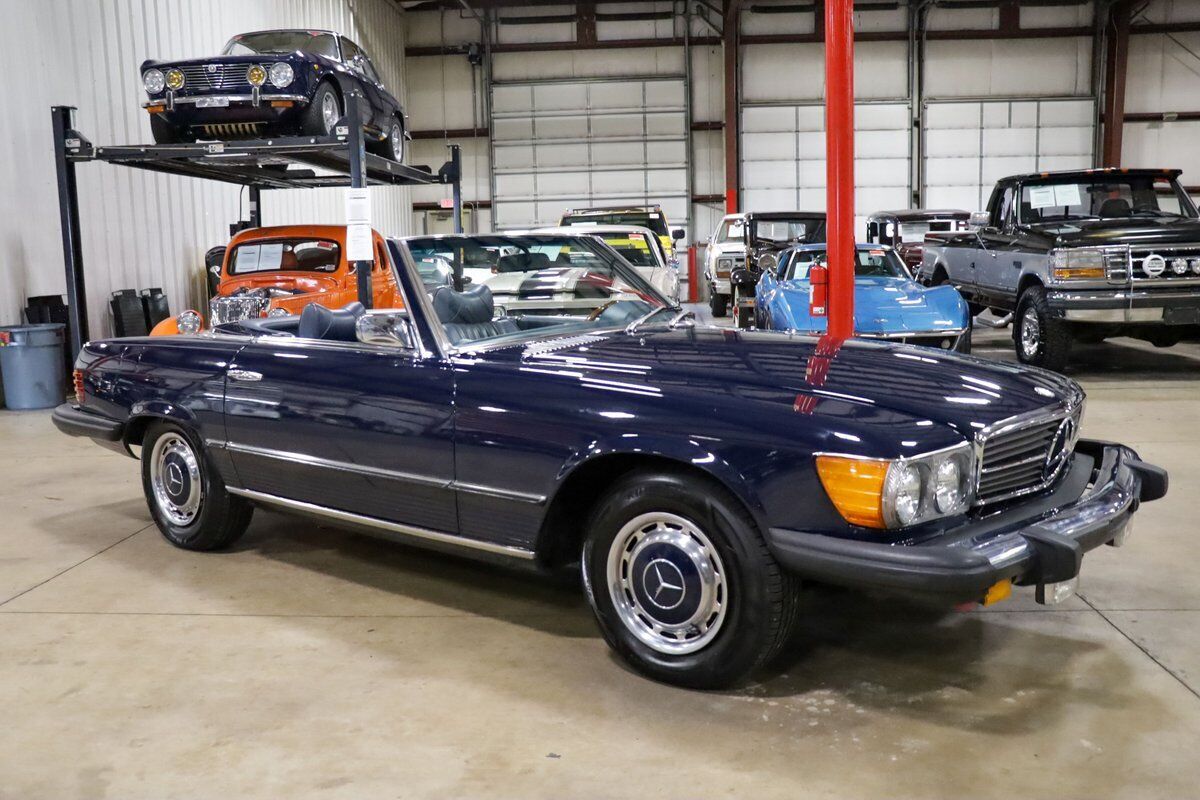 Mercedes-Benz-SL-Class-1975-11