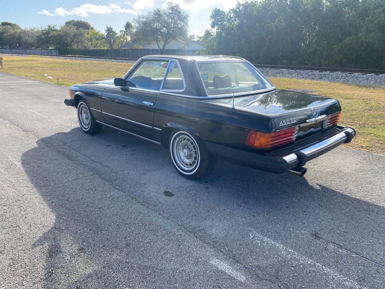 Mercedes-Benz-SL-Class-1975-2